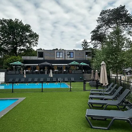 Sfeervolle Blokhut: Veluwe Retreat At Topparken Holiday home Beekbergen