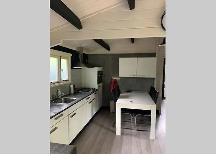 بيت للعطل Sfeervolle Blokhut Op De Veluwe Op Recreatiepark Topparken In Met Vrije Tuin En Eigen Parkeerplaats *