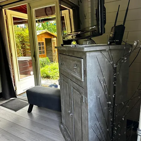 Sfeervolle Blokhut: Veluwe Retreat At Topparken *